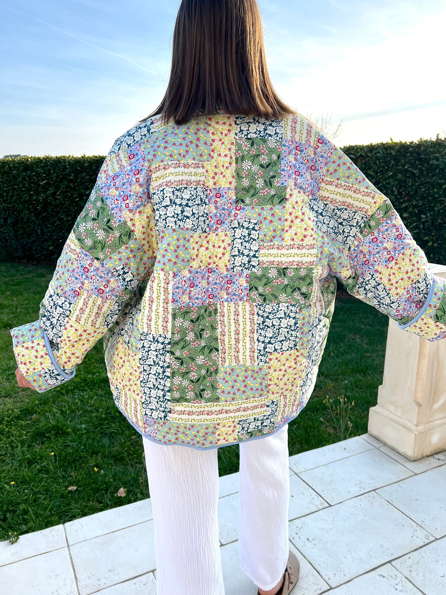 Veste THÉA en patchwork fleuri
