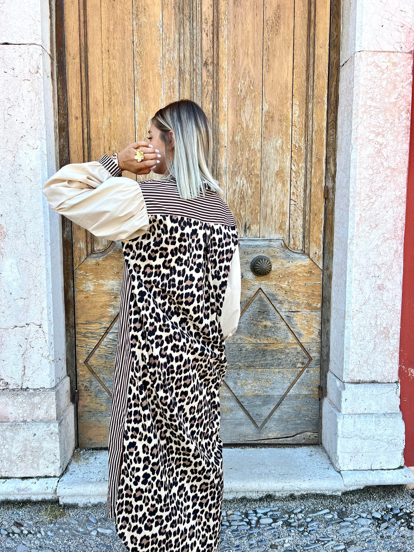 Robe chemise léopard • LEYA