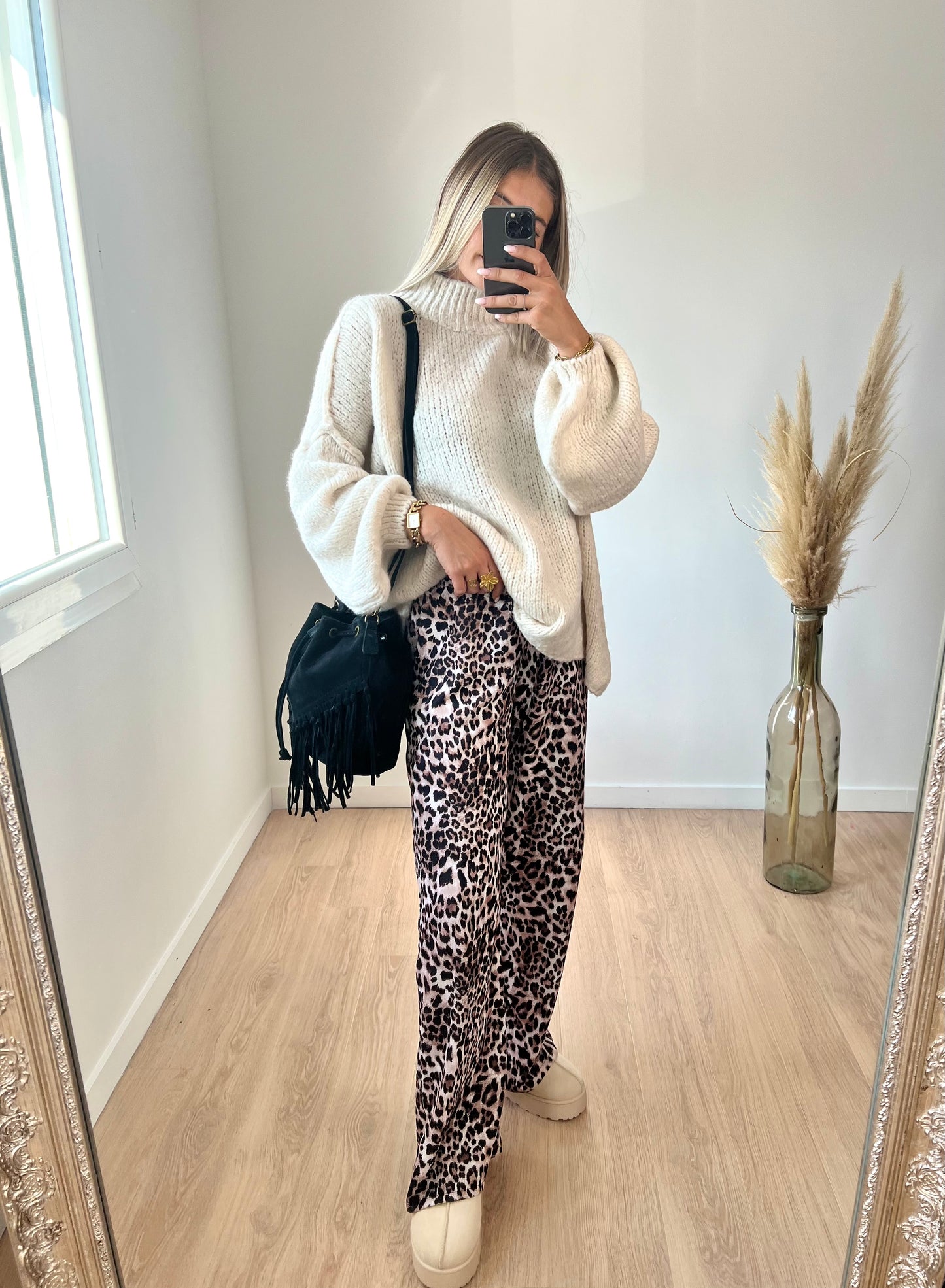 Sac seau en cuir • HANA
