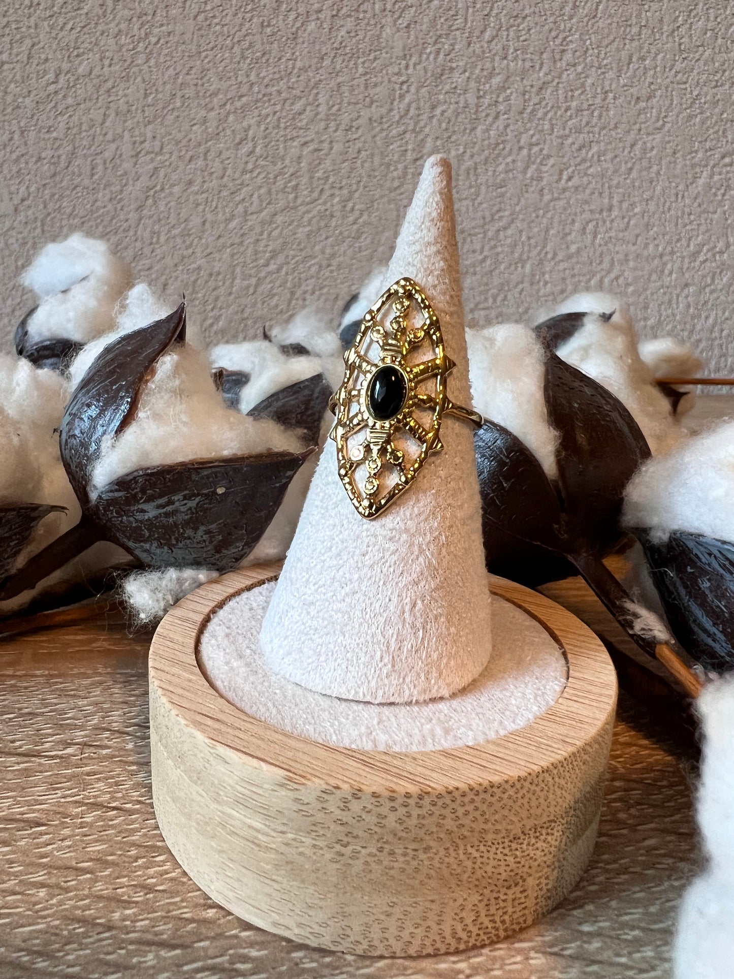 Bague dorée • Ethnique