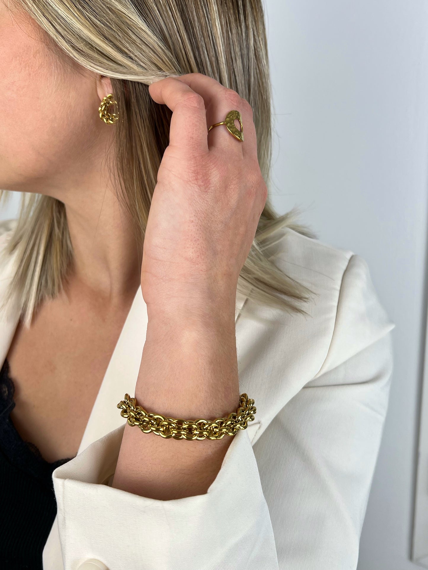 Bracelet doré • Maille torsadée