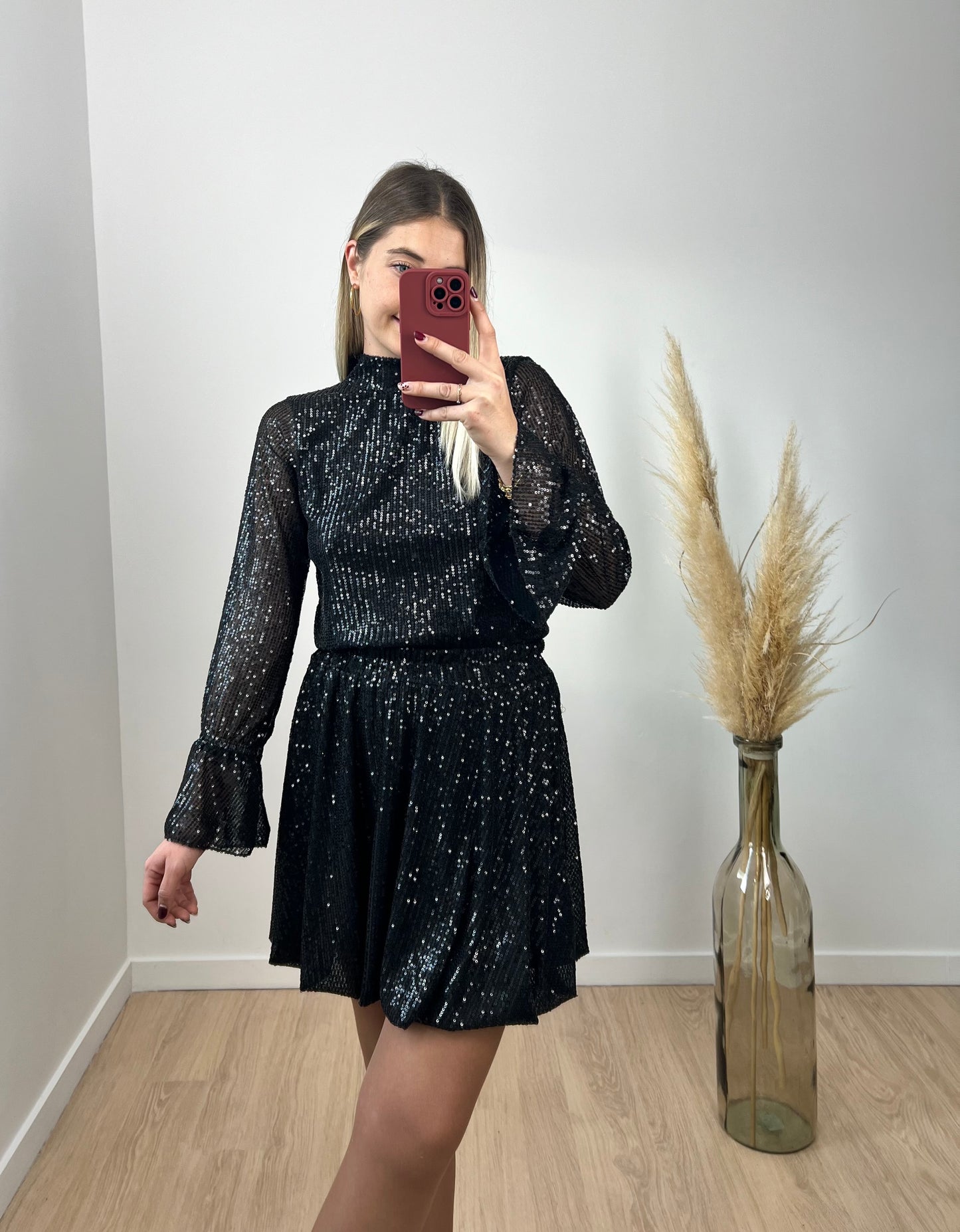 Jupe noire à sequins • ROMANE