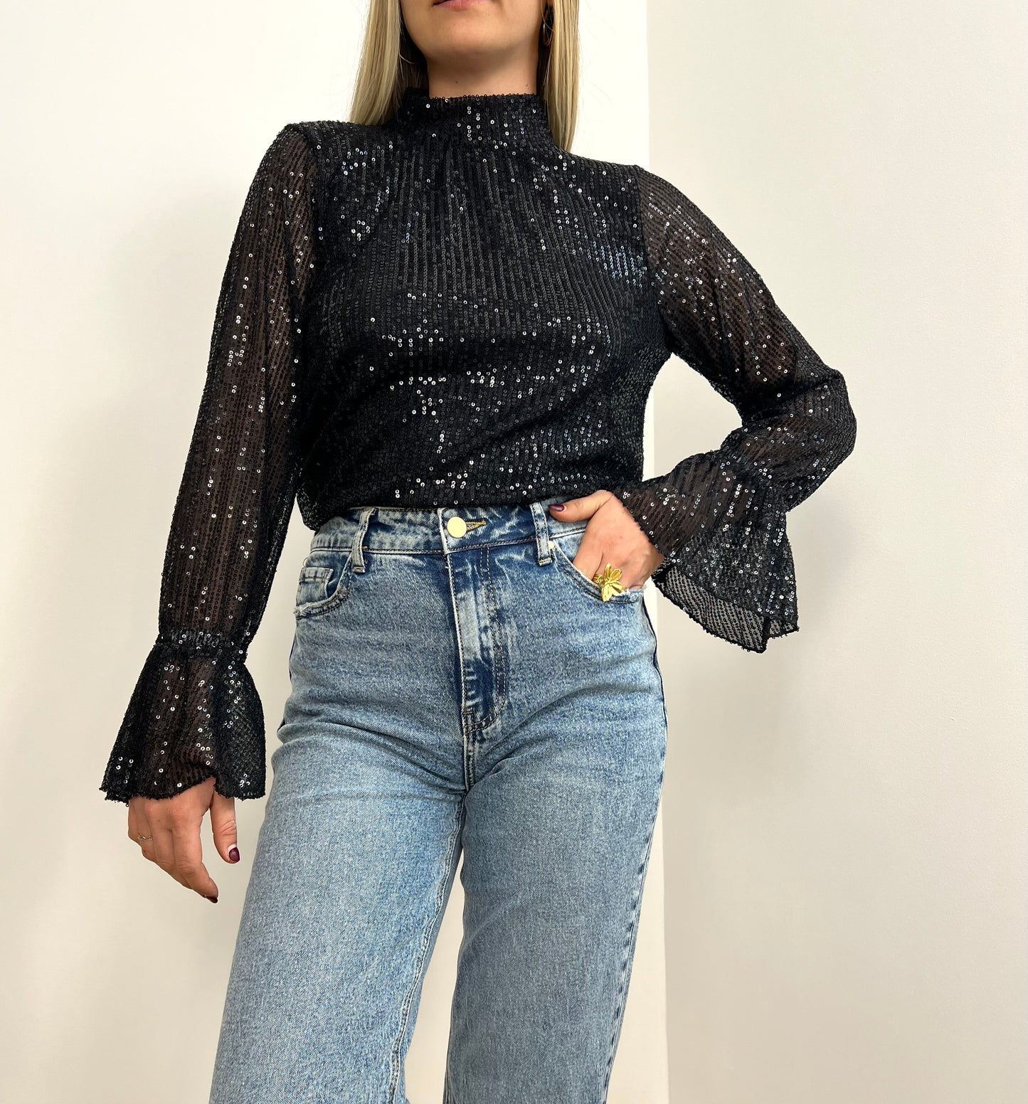 Haut dos nu à sequins • LOUISE