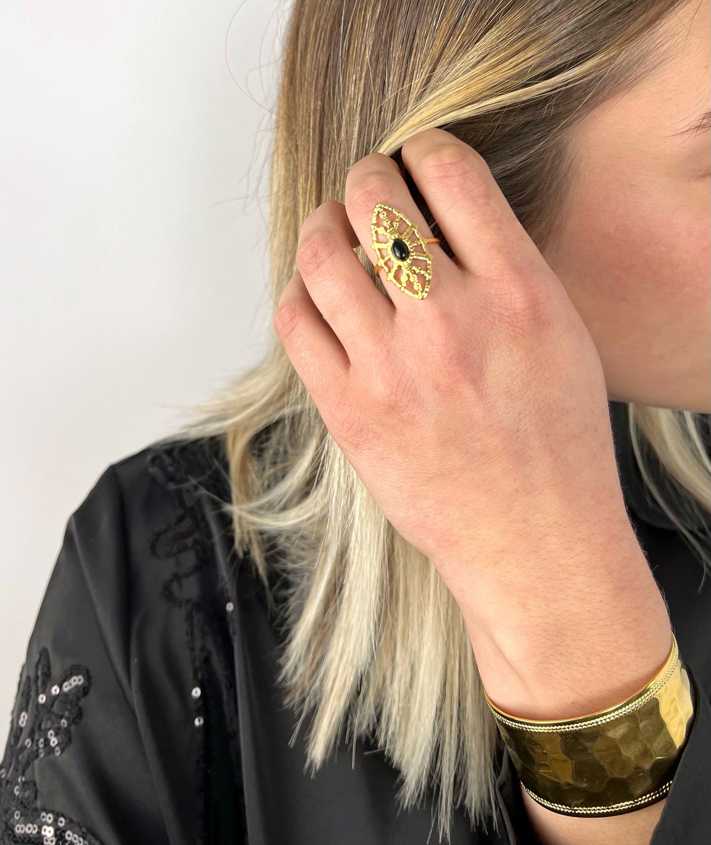 Bague dorée • Ethnique